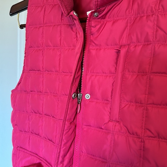 Reaction  by Kenneth Cole Women’s down vest  slightly puffer XL. NWT - Picture 6 of 9